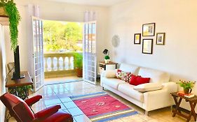 Apartamentos até 6 pessoas - 3 quartos com suíte e garagem, completo